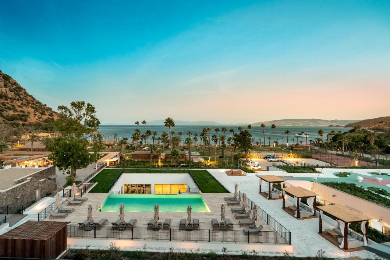 Radisson Collection Hotel, Bodrum Akyarlar Εξωτερικό φωτογραφία The resort's main pool